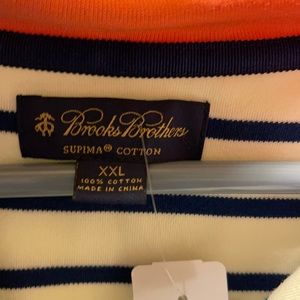Brand New with Tags Brooks Brothers 100% Cotton Zip Up Blue and white stripes.